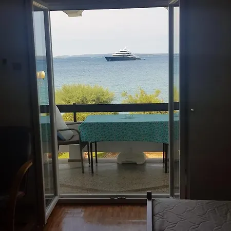 Πανσιόν Lisica Petrcane