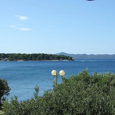 Lisica 3* Petrčane