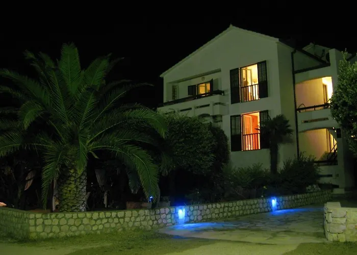 Lisica Penzion Petrcane