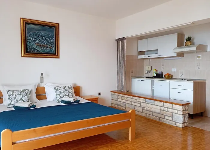 Lisica 3* Petrčane